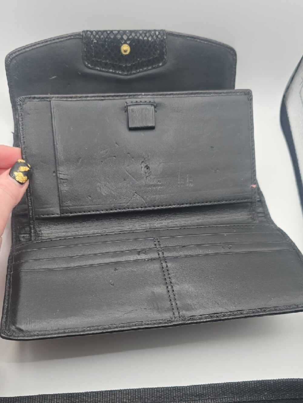Coach Black Leather Wallet & Cheekbook Holder W/ Gold Hardware (GOOD/FAIR)✨️🖤✨️ - Picture 8 of 15
